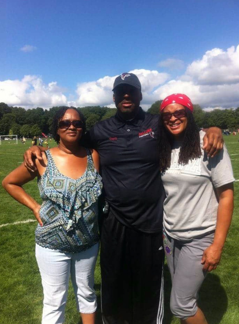 Sheila Perryand youngest sister Donna Perry Sheila Perry and youngest sister Donna Perry